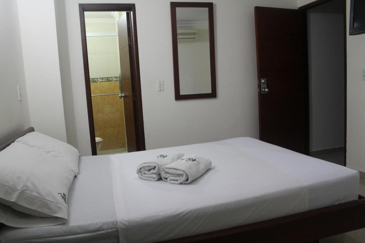 Hotel Preferencial Class بوكارامانغا المظهر الخارجي الصورة